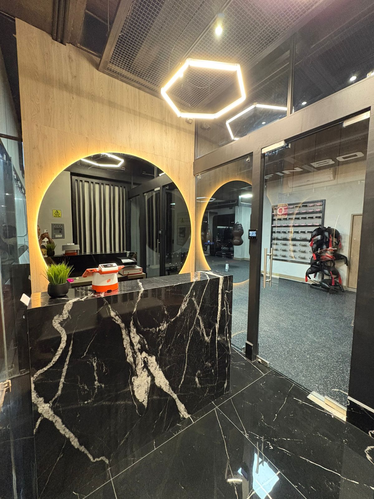 Exterior de FINBOX